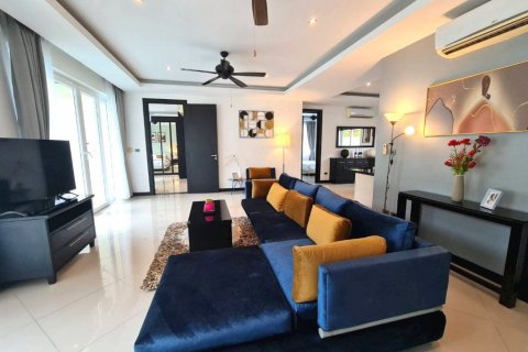 House in Pattaya, Thailand 4 bedrooms № 28591 - photo 5