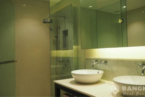 Condo in Bangkok, Thailand, 3 bedrooms  № 28949 - photo 15