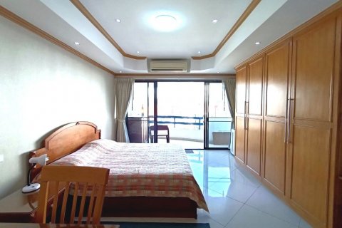 Condo in Pattaya, Thailand, 3 bedrooms  № 27471 - photo 14