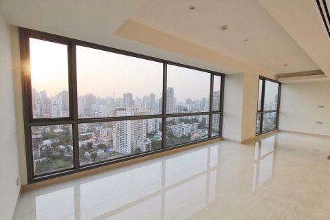 Condo in Bangkok, Thailand, 2 bedrooms  № 30003 - photo 12