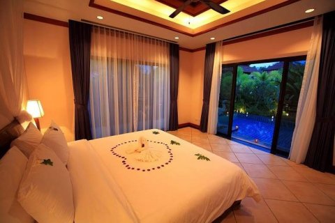 Villa on Nai Harn Beach, Thailand 1 bedroom № 34278 - photo 15