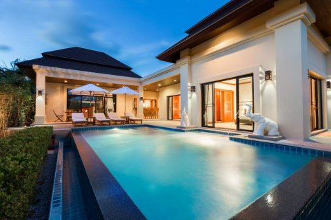 Villa on Nai Harn Beach, Thailand 2 bedrooms № 34838 - photo 1