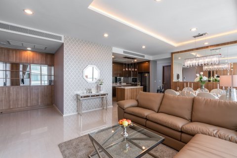 Condo in Bangkok, Thailand, 3 bedrooms  № 30402 - photo 5