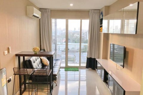 Condo in Bangkok, Thailand, 1 bedroom  № 30600 - photo 4