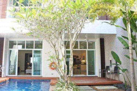 Townhouse in Bang Tao, Thailand 3 bedrooms № 34648 - photo 1