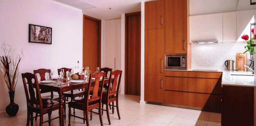 Condo in Pattaya, Thailand, 3 bedrooms in Northpoint  № 35294