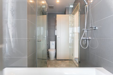 Condo in Bangkok, Thailand, 2 bedrooms  № 30211 - photo 6