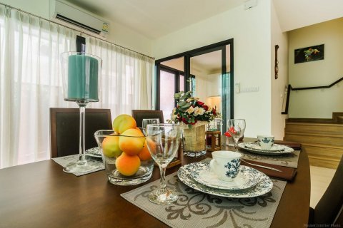 Townhouse in Bang Tao, Thailand 2 bedrooms № 34571 - photo 9