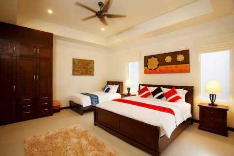 Villa on Nai Harn Beach, Thailand 7 bedrooms № 35072 - photo 5