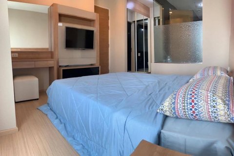 Condo in Bangkok, Thailand, 1 bedroom  № 30834 - photo 9