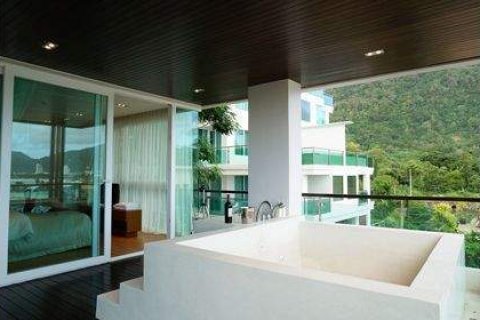Apartment in Patong, Thailand 2 bedrooms № 5603 - photo 1
