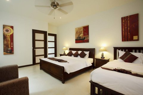 Villa on Nai Harn Beach, Thailand 7 bedrooms № 34499 - photo 3