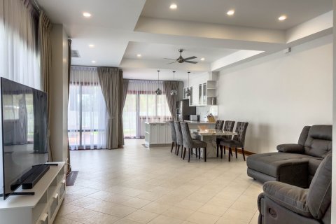 House in Bang Tao, Thailand 4 bedrooms № 3219 - photo 18