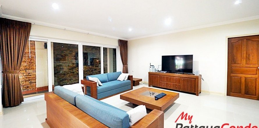 Condo in Pattaya, Thailand, 2 bedrooms  № 32682