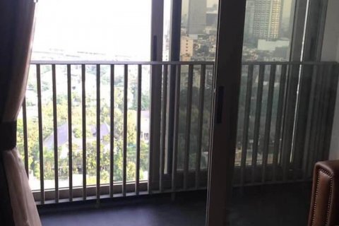 Condo in Bangkok, Thailand, 2 bedrooms  № 29967 - photo 4