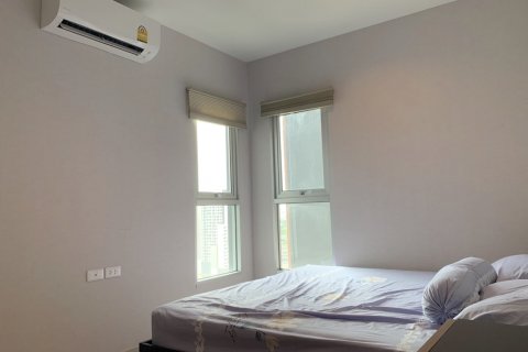 Condo in Bangkok, Thailand, 2 bedrooms  № 30038 - photo 8