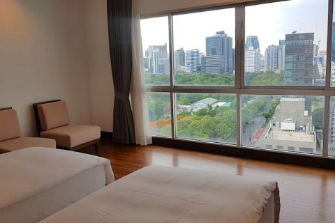 Condo in Bangkok, Thailand, 3 bedrooms  № 31874 - photo 3
