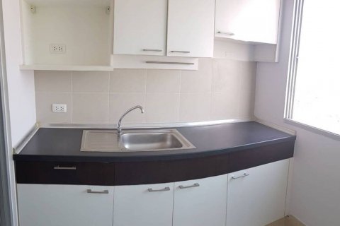 Condo in Bangkok, Thailand, 1 bedroom  № 31228 - photo 2