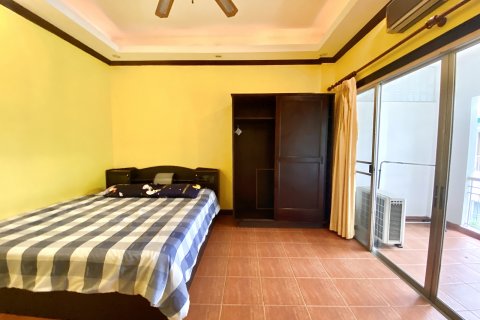 Apartment on Jomtien Beach, Pattaya, Thailand 2 bedrooms № 33419 - photo 18