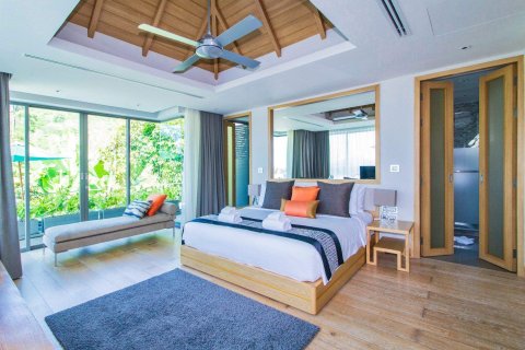 Villa in Bang Tao, Thailand 7 bedrooms № 34589 - photo 16
