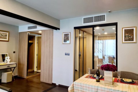 Condo in Bangkok, Thailand, 1 bedroom  № 31595 - photo 10