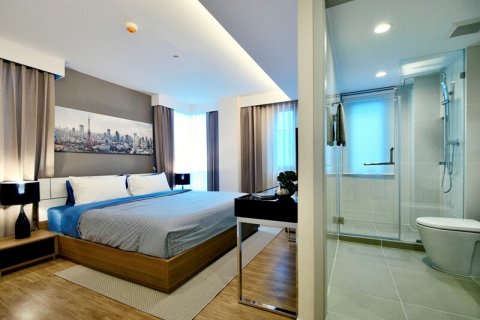 Condo in Bangkok, Thailand, 2 bedrooms  № 29478 - photo 4