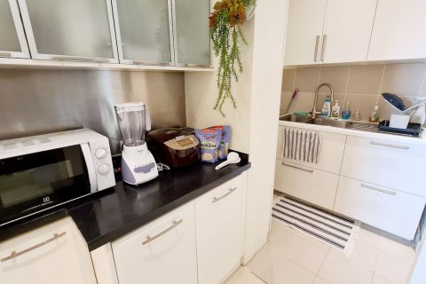 Condo in Bangkok, Thailand, 2 bedrooms  № 31750 - photo 12