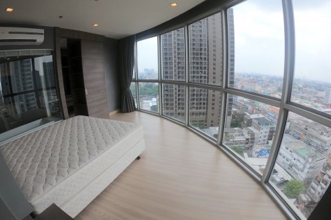 Condo in Bangkok, Thailand, 1 bedroom  № 30729 - photo 4