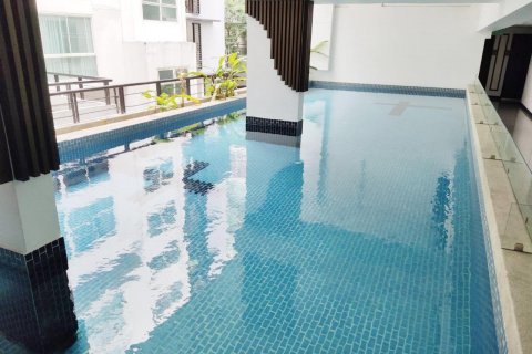 Condo in Bangkok, Thailand, 1 bedroom  № 31362 - photo 1