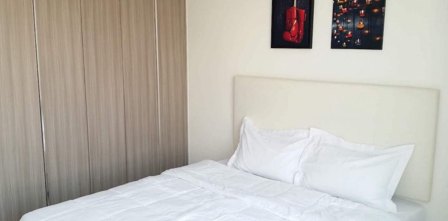 Condo in Bangkok, Thailand, 2 bedrooms  № 30161