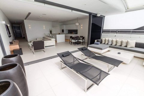 Penthouse in Kata, Thailand 5 bedrooms № 34667 - photo 5