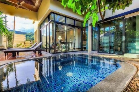 Villa on Nai Harn Beach, Thailand 1 bedroom № 5167 - photo 2