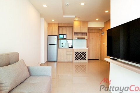 Condo in Pattaya, Thailand, 1 bedroom  № 32581 - photo 1