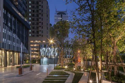 Off-plan Ideo Sathorn Wongwianyai in Bangkok, Thailand № 33654 - photo 2