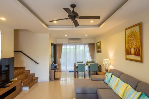 Townhouse in Bang Tao, Thailand 3 bedrooms № 34314 - photo 2