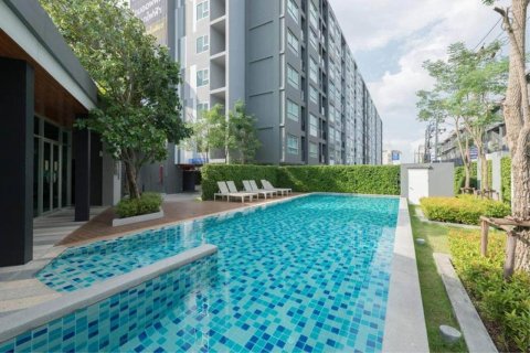 Condo in Bangkok, Thailand, 1 bedroom  № 31726 - photo 2