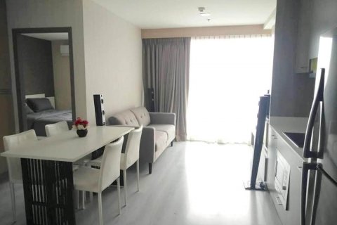 Condo in Bangkok, Thailand, 2 bedrooms  № 30124 - photo 5