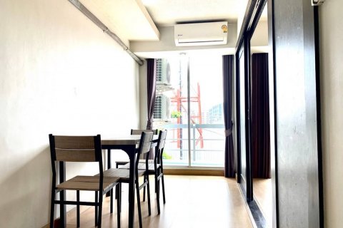 Condo in Bangkok, Thailand, 1 bedroom  № 32000 - photo 6