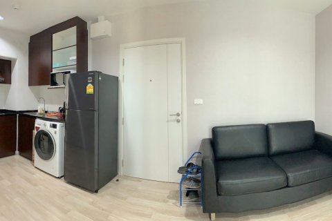 Condo in Bangkok, Thailand, 2 bedrooms  № 30038 - photo 3