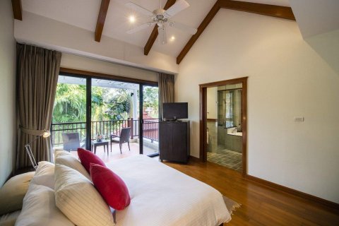 Villa in Bang Tao, Thailand 4 bedrooms № 34828 - photo 12