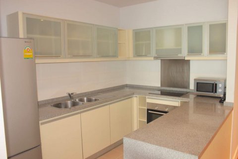 Condo in Bangkok, Thailand, 2 bedrooms  № 31569 - photo 10