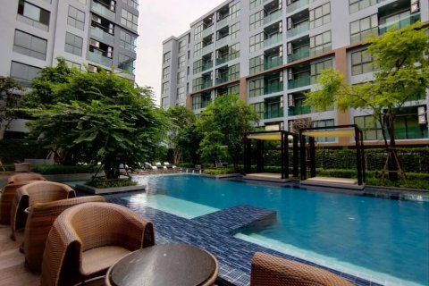 Condo in Bangkok, Thailand, 2 bedrooms  № 29897 - photo 2