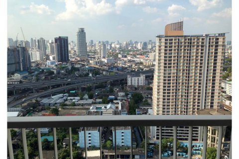 Condo in Bangkok, Thailand, 1 bedroom  № 29961 - photo 2