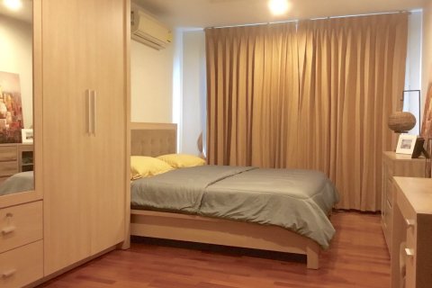 Condo in Bangkok, Thailand, 2 bedrooms  № 30091 - photo 9