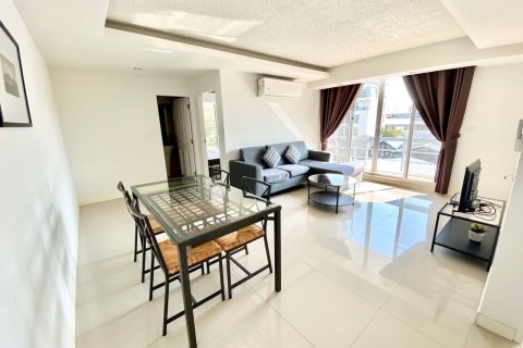 Condo in Bangkok, Thailand, 2 bedrooms  № 31442 - photo 9