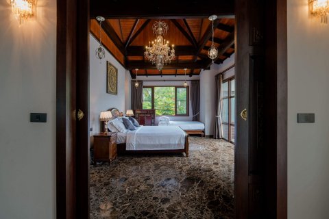 Villa in Surin, Thailand 4 bedrooms № 34973 - photo 7
