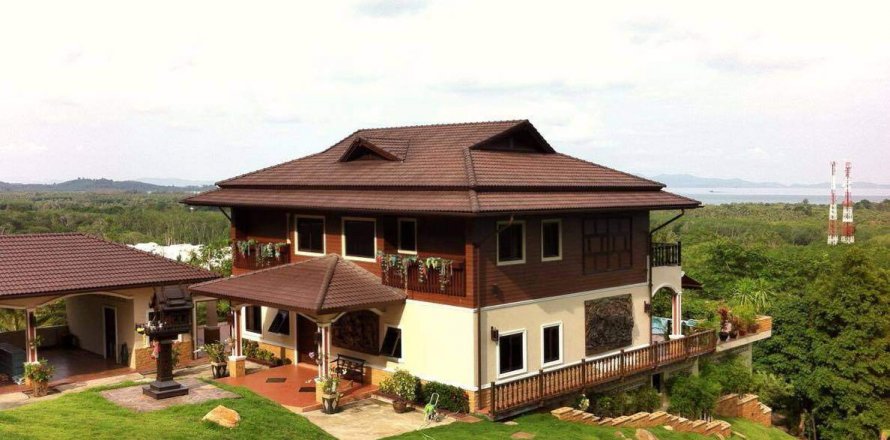 Villa in Pa Klok, Thailand 3 bedrooms № 34924