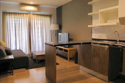 Condo in Bangkok, Thailand, 1 bedroom  № 30609 - photo 4