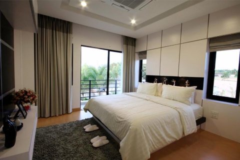House in Pattaya, Thailand 3 bedrooms № 29398 - photo 5