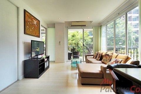 Condo in Pattaya, Thailand, 2 bedrooms  № 32556 - photo 1